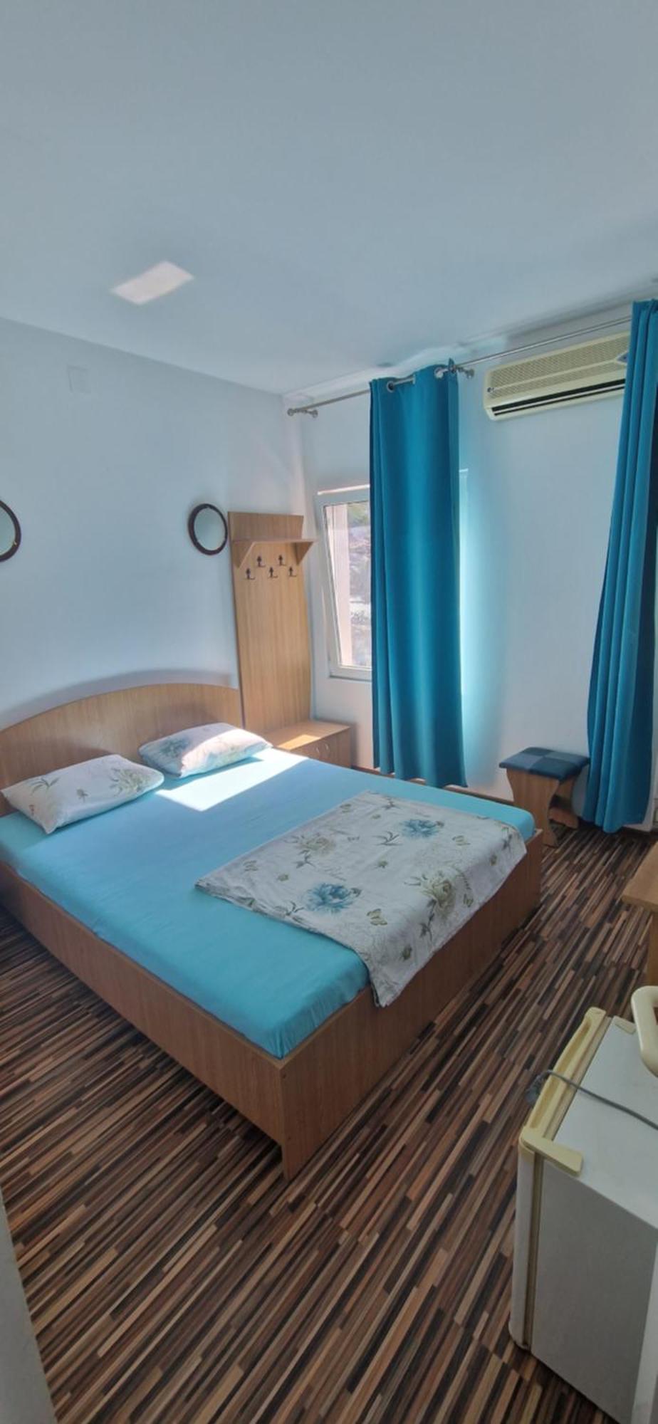 Vila Cozia Hotel Западен Ефорие Екстериор снимка